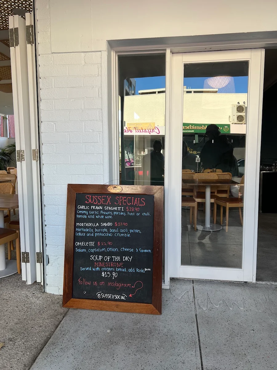 Menu, Sussex Social