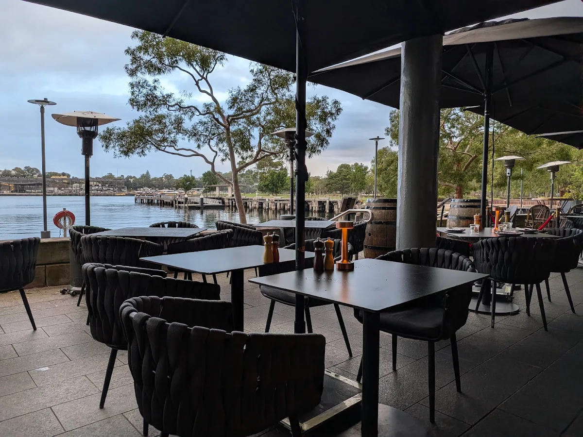 Vibe, Elements Bar and Grill Pyrmont