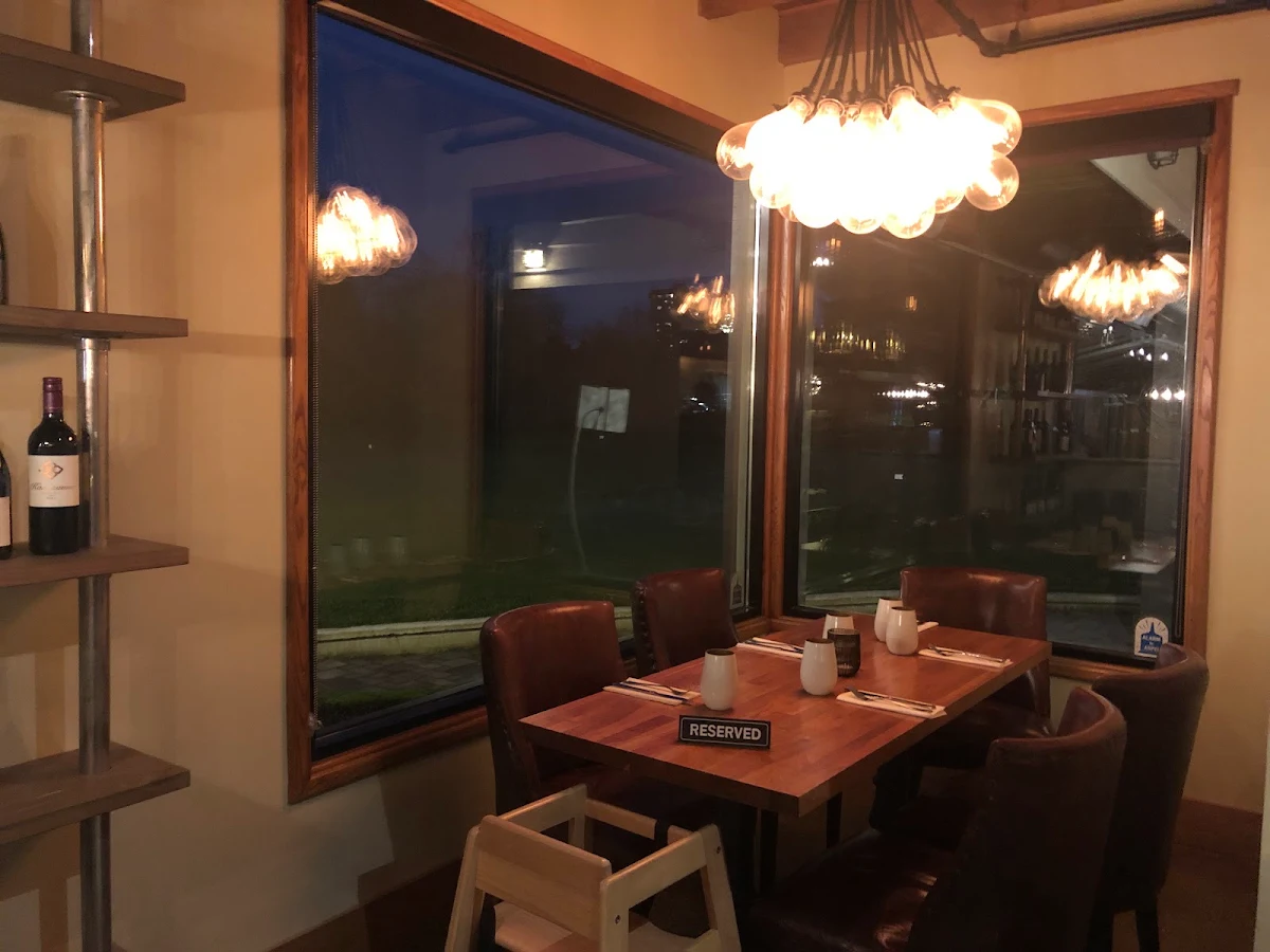 Vibe, Burnaby Mountain Restaurant