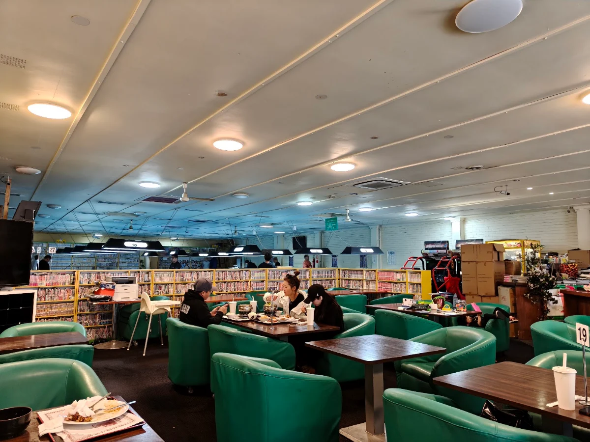 Vibe, Formosa Cafe