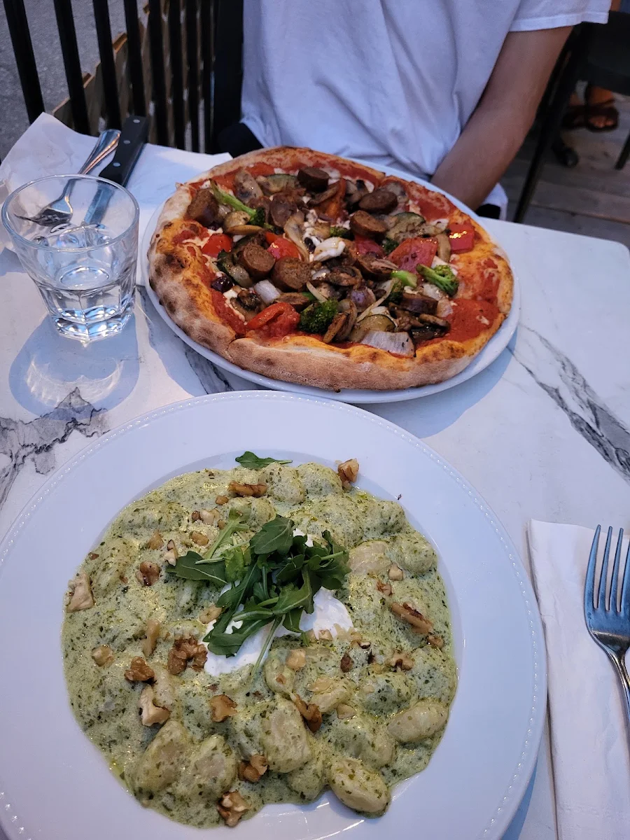 Food & drink, Osteria Gallo