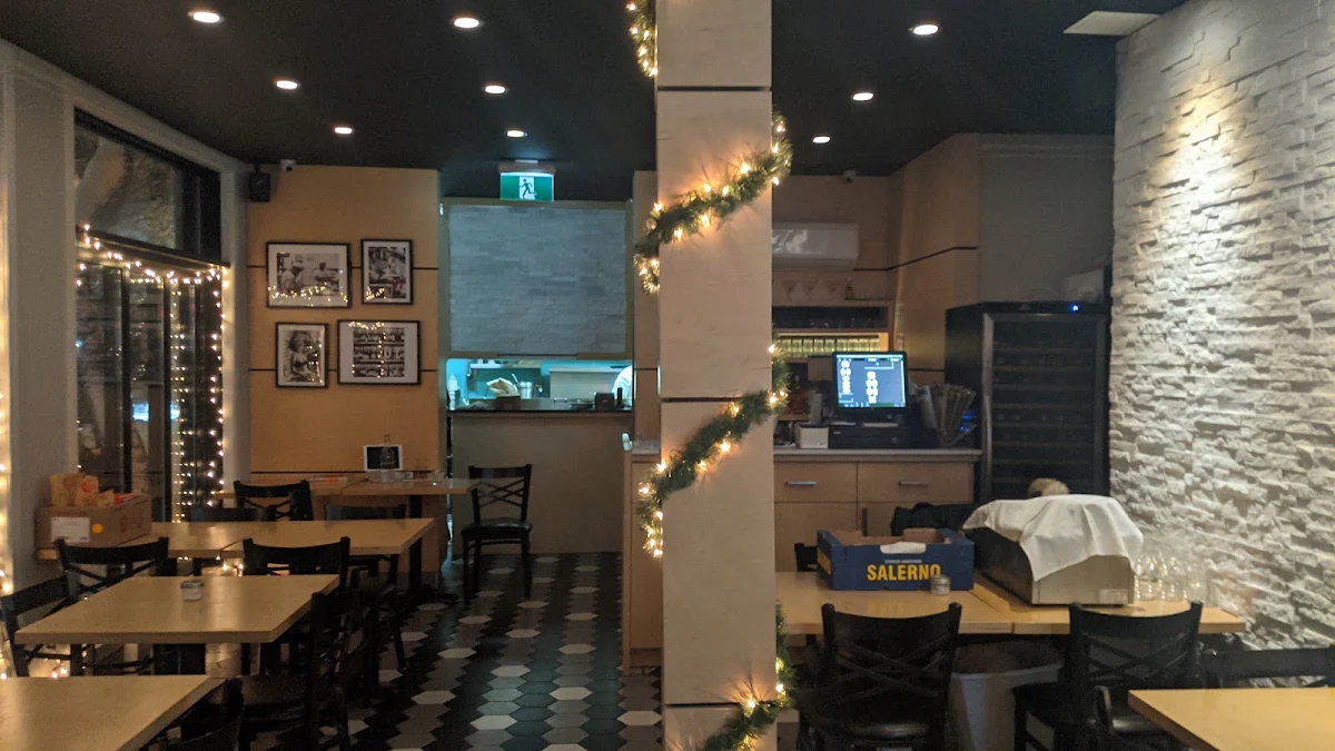 Vibe, Osteria Gallo