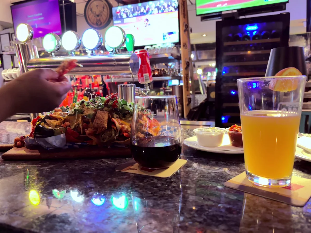 Food & drink, Church St. Garage Bar