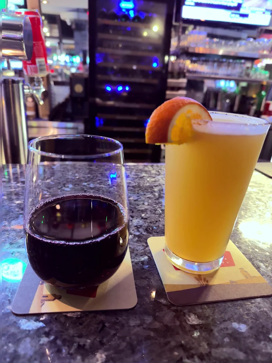 Food & drink, Church St. Garage Bar
