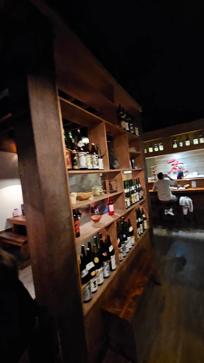 Vibe, Izakaya Tomo