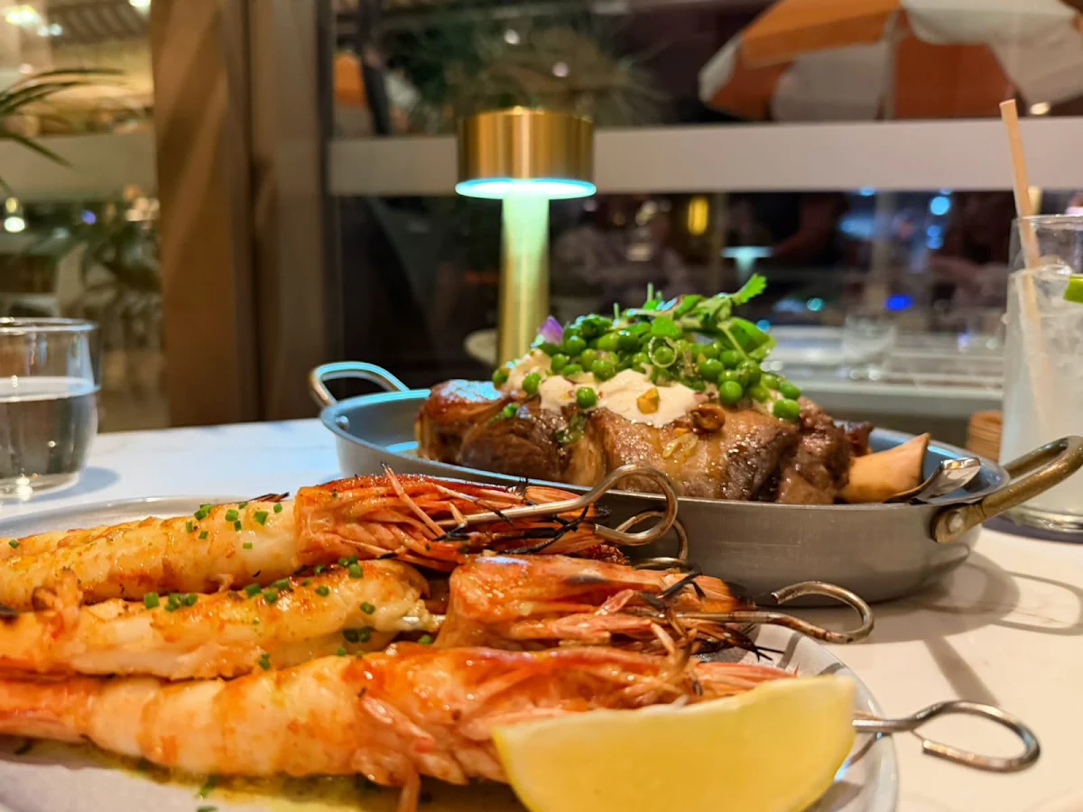 Food & drink, Sully's Rooftop
