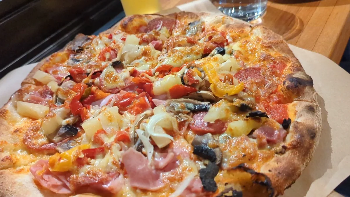 Food & drink, Pizzaca Pizzeria & Bar