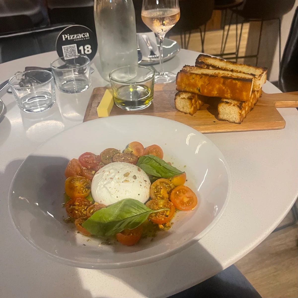 Food & drink, Pizzaca Pizzeria & Bar