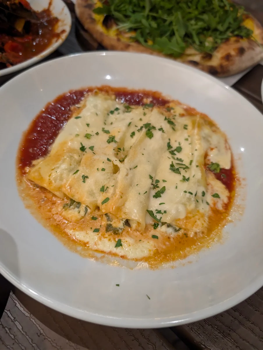 Food & drink, Pizzaca Pizzeria & Bar