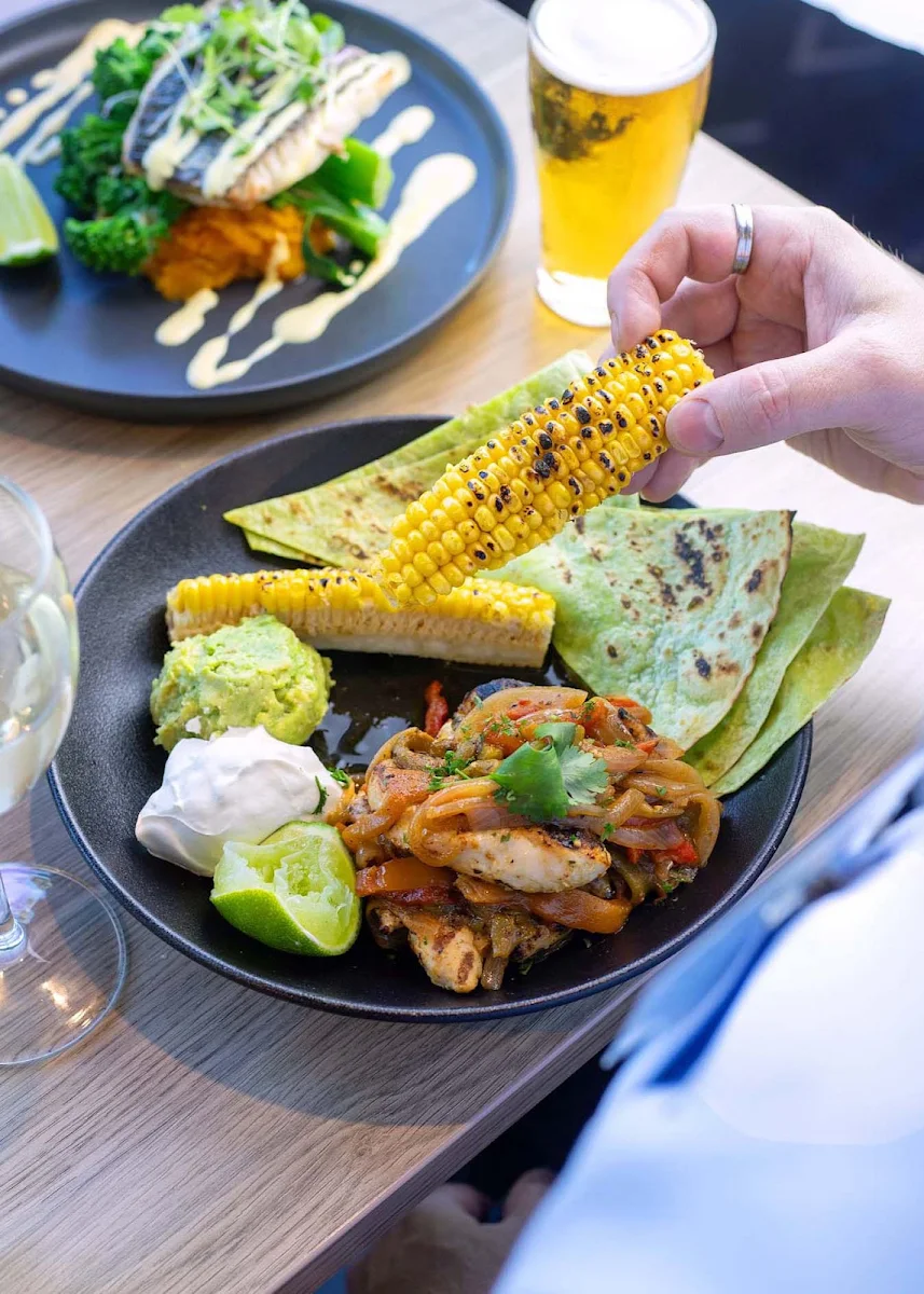 Food & drink, Regency Tavern