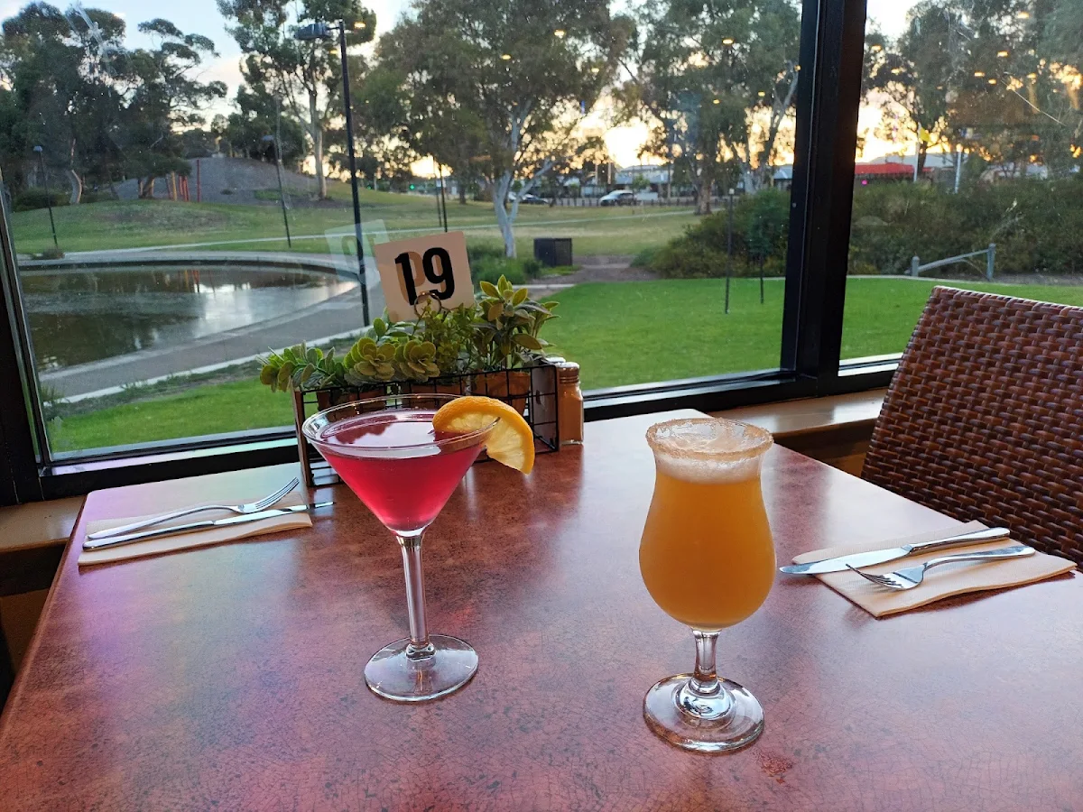 Food & drink, Regency Tavern