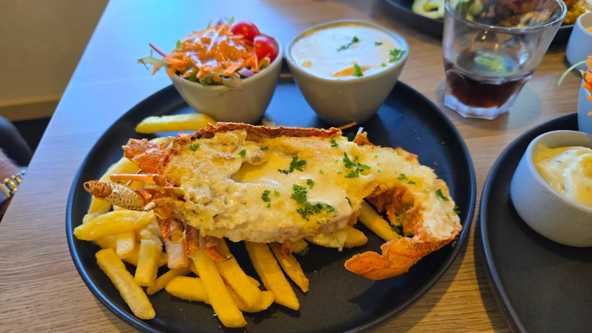 Food & drink, Regency Tavern