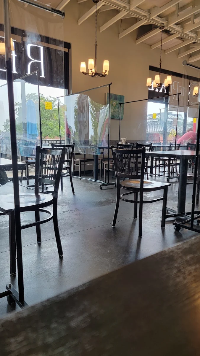 Vibe, Home Plate Restaurant
