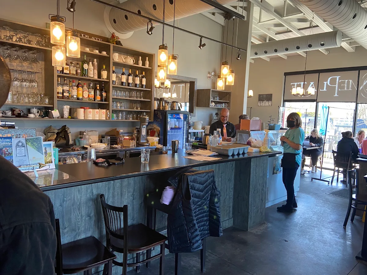 Vibe, Home Plate Restaurant