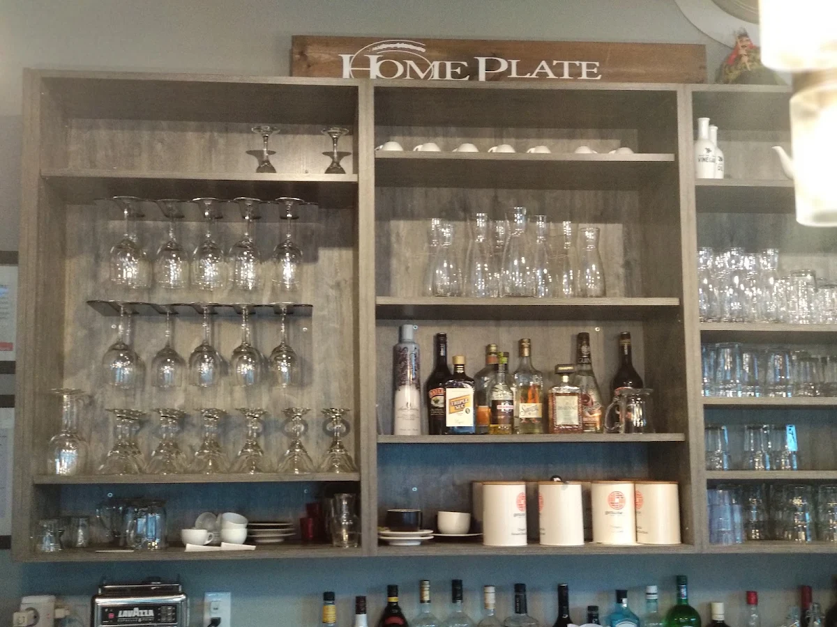 Vibe, Home Plate Restaurant