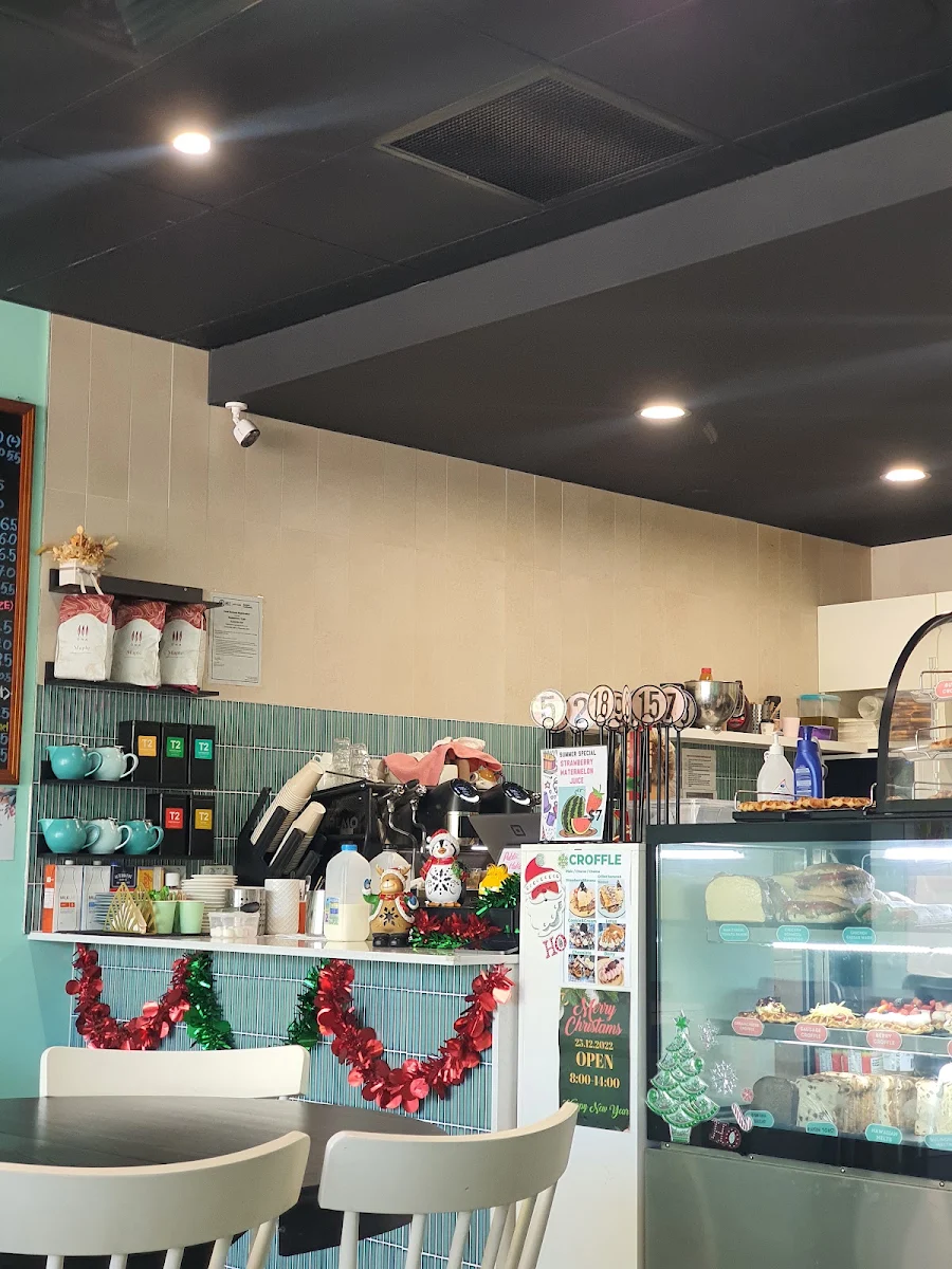 Vibe, blossom cafe