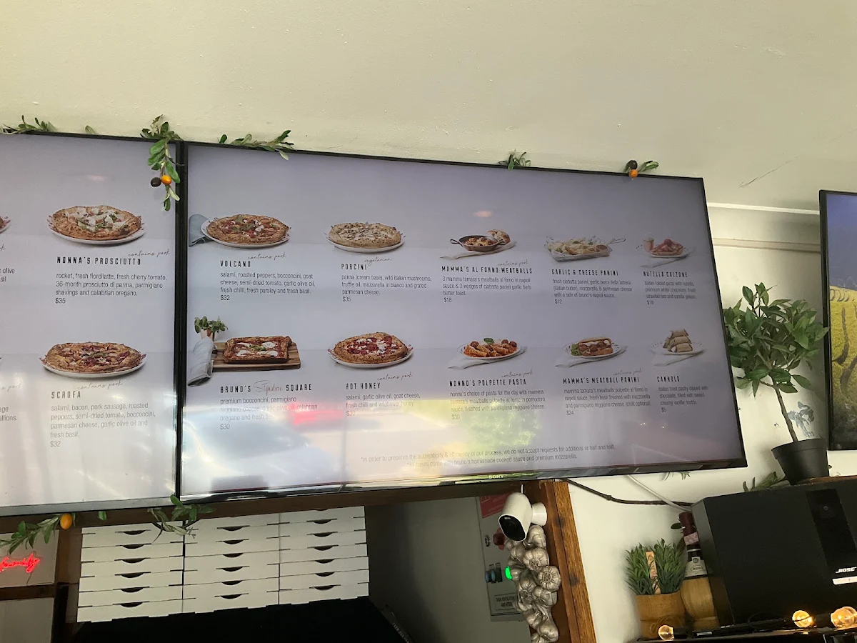 Menu, Bruno's Pizza