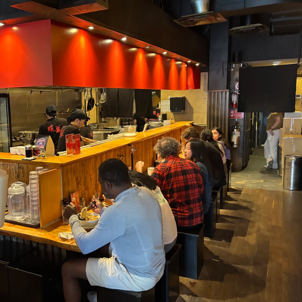 Vibe, Ramen Danbo Robson