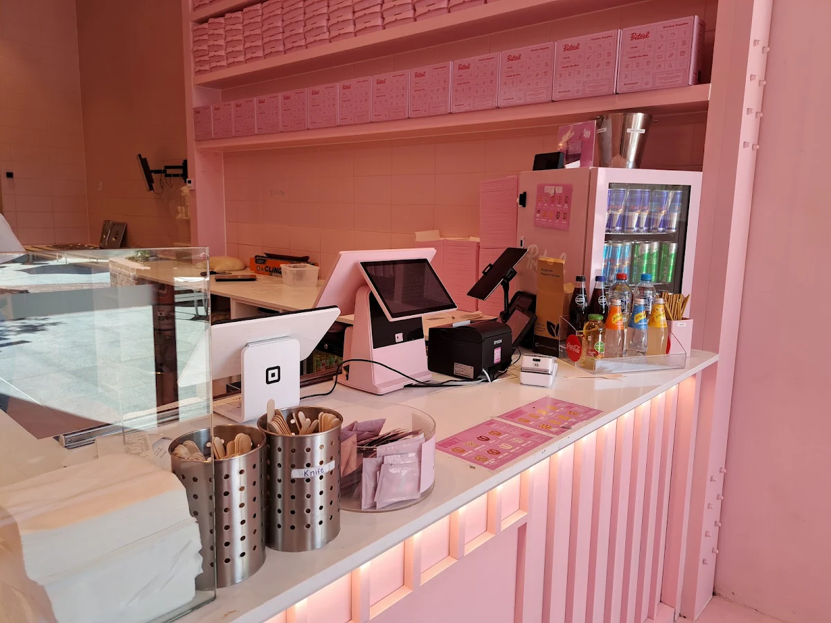 Vibe, Pretzel Karrinyup