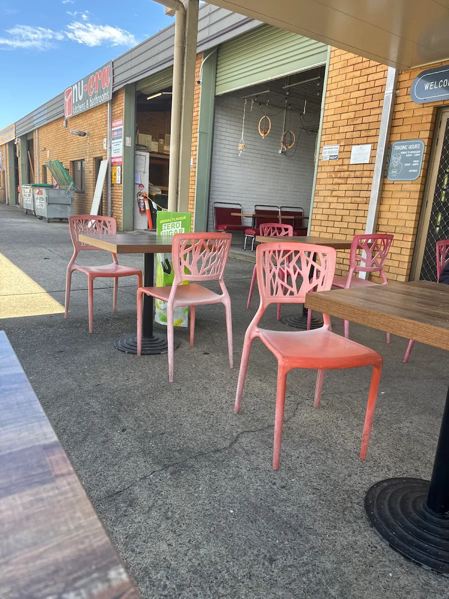 Vibe, Old Mate's Burgers