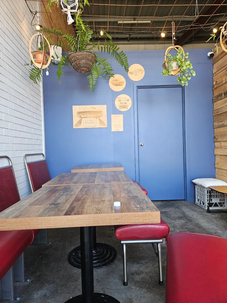 Vibe, Old Mate's Burgers