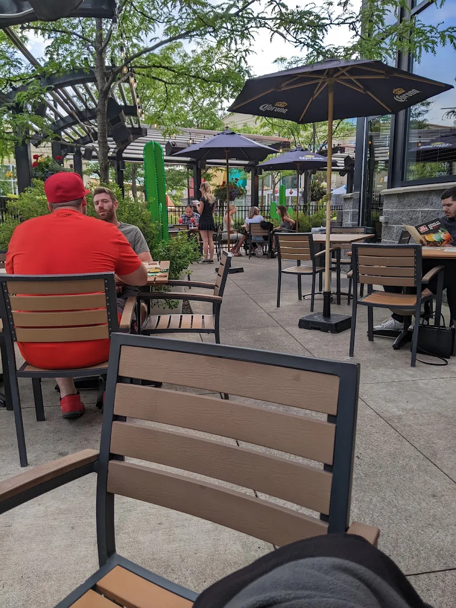 Vibe, Jack Astor's Bar & Grill Boisbriand