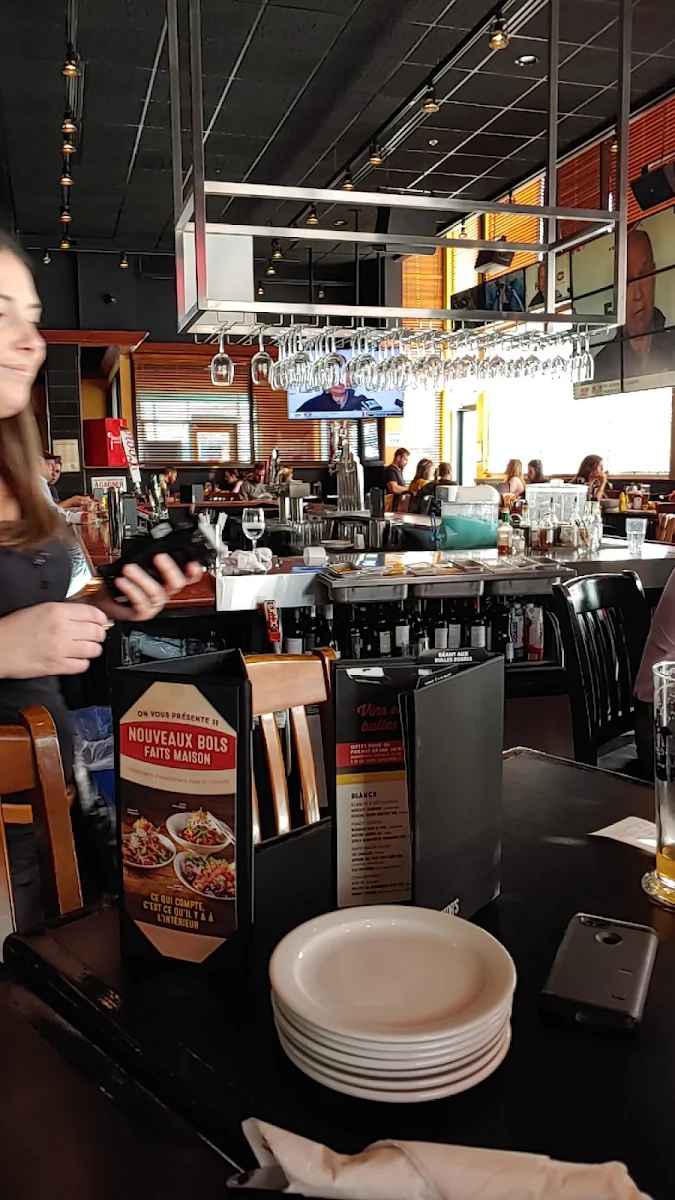Vibe, Jack Astor's Bar & Grill Boisbriand