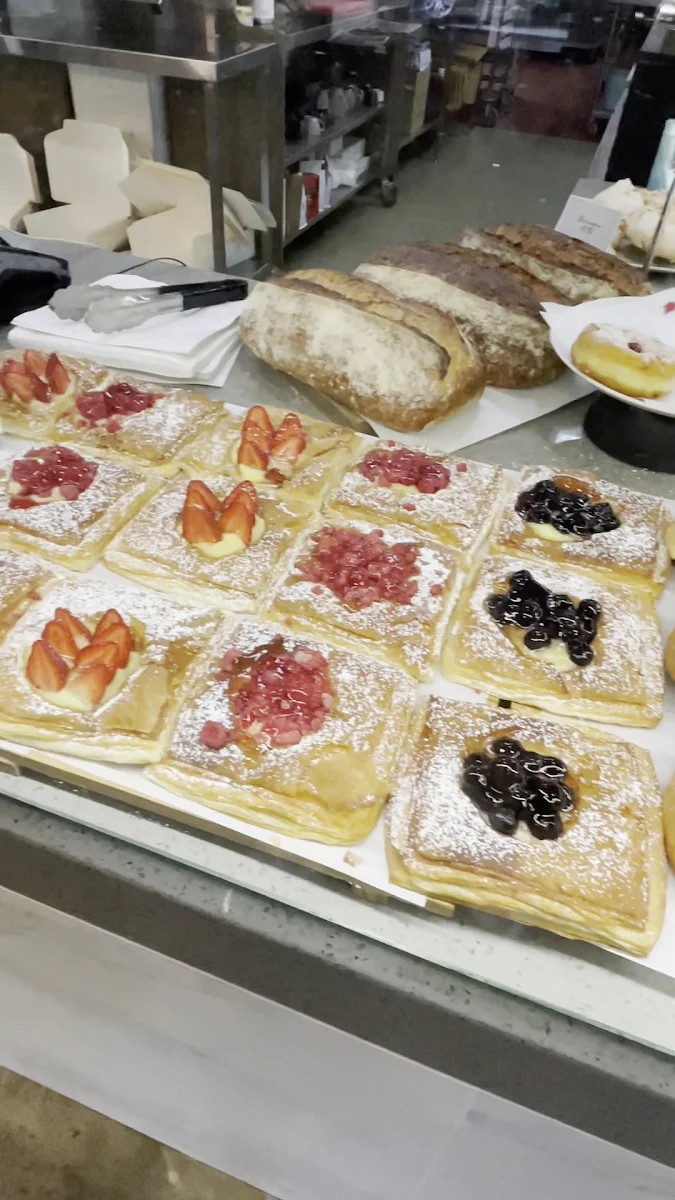 Food & drink, Joe's Bakery