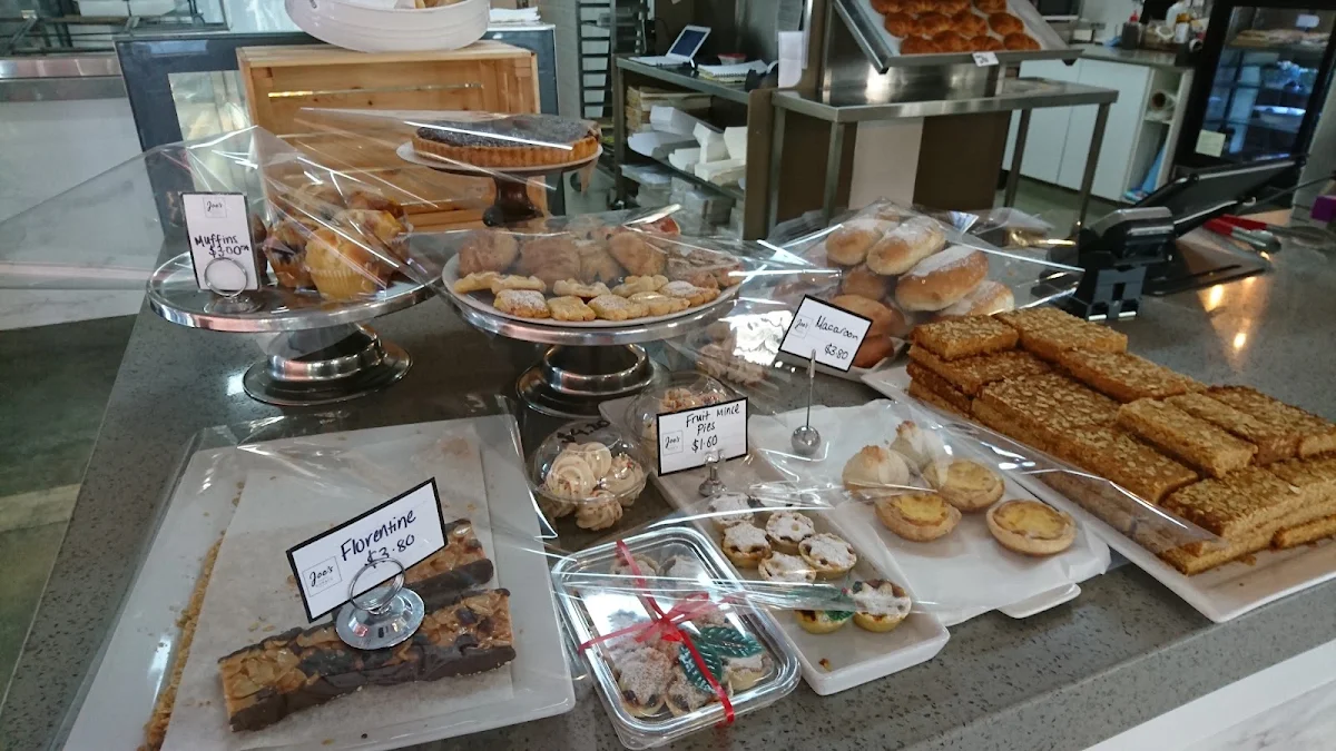 Food & drink, Joe's Bakery