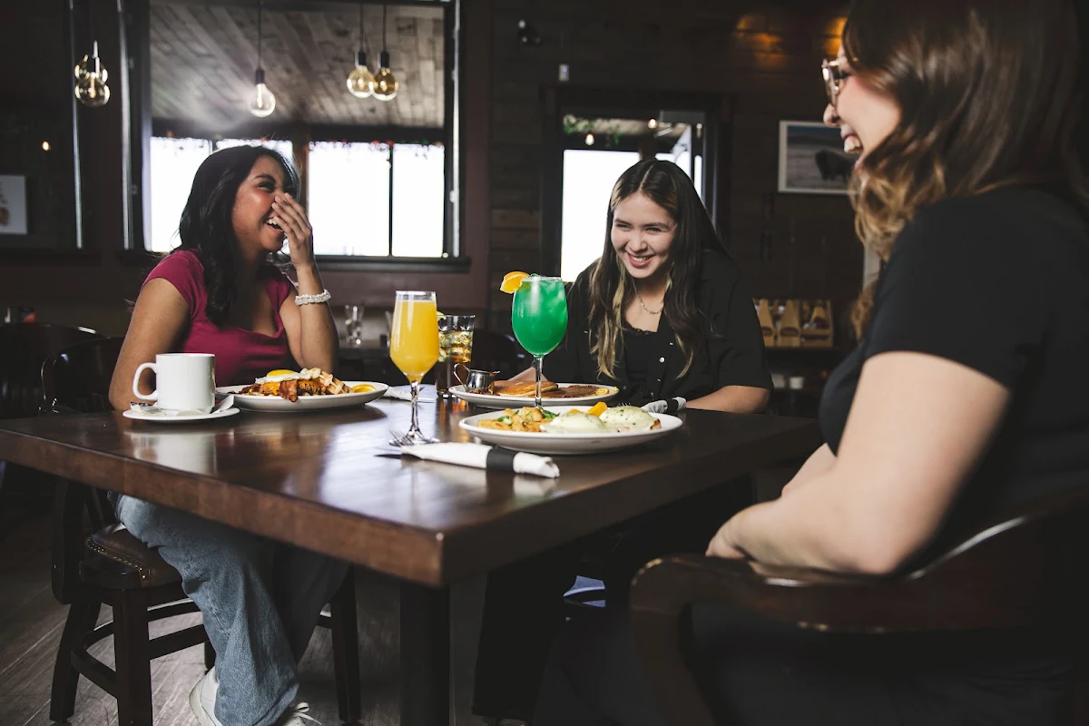Vibe, The Flats Eatery + Drink
