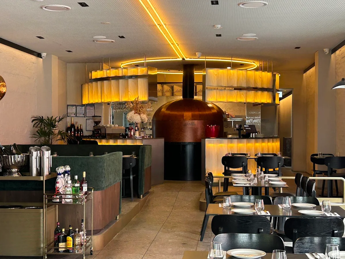 Vibe, Stella Restaurant and Bar