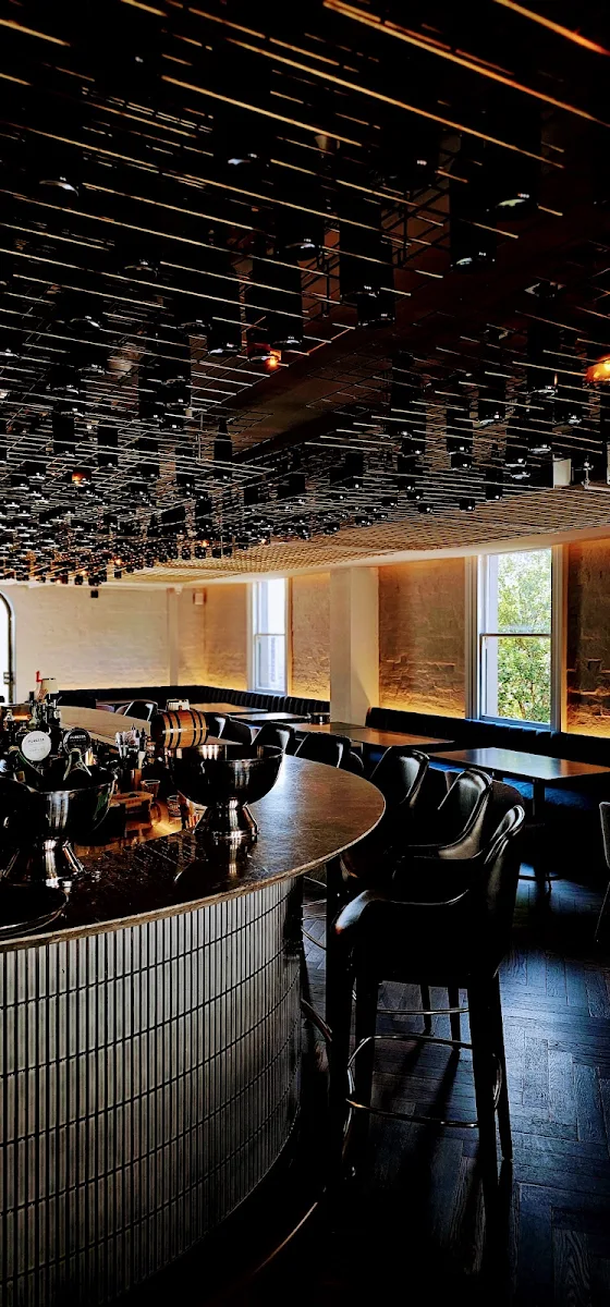 Vibe, Stella Restaurant and Bar