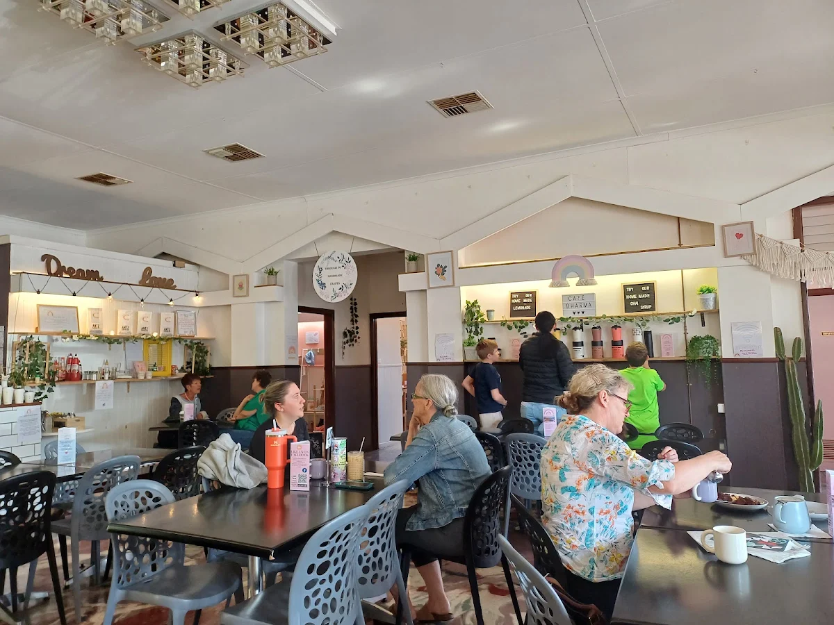 Vibe, Cafe Dharma