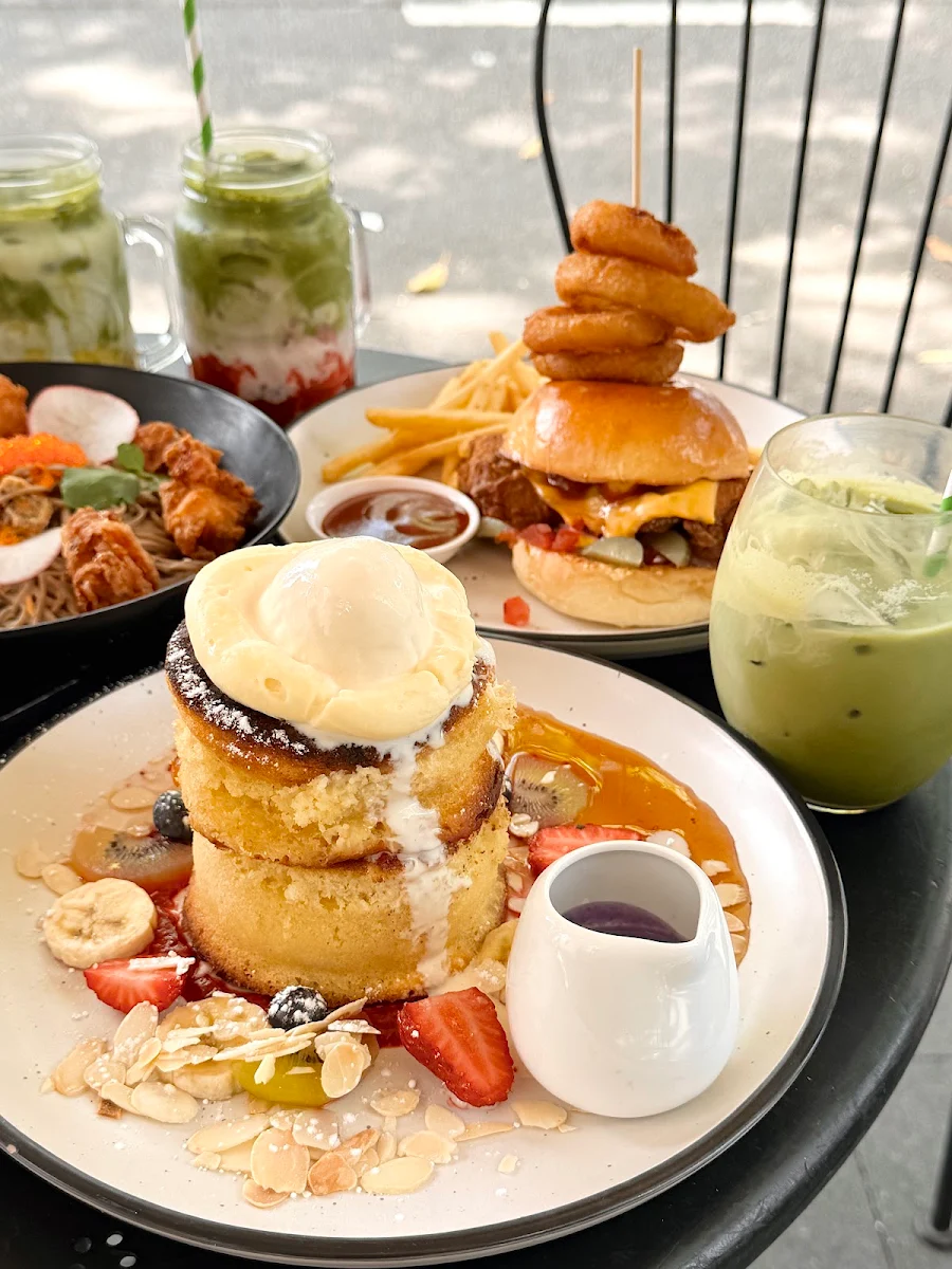 Food & drink, Paddock on Crown