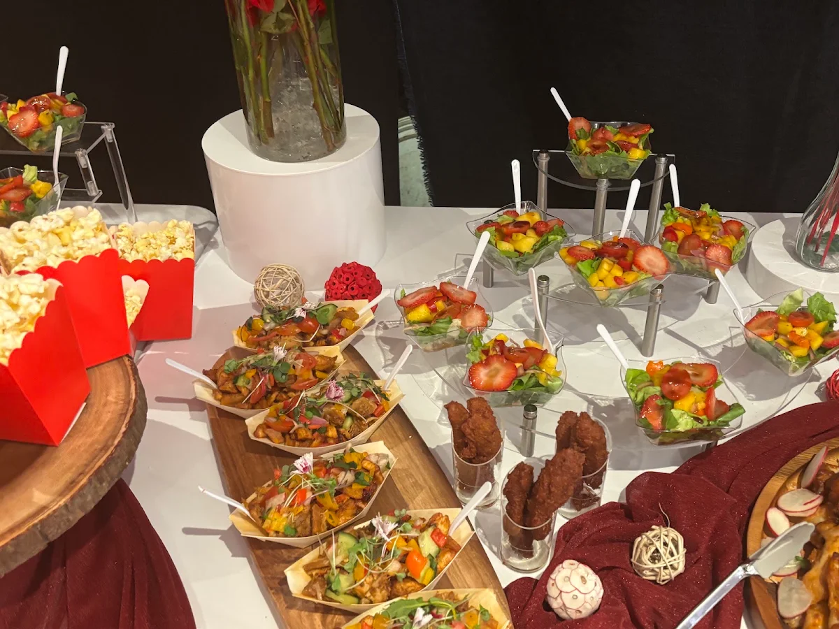 Food & drink, Dounie Cuisine
