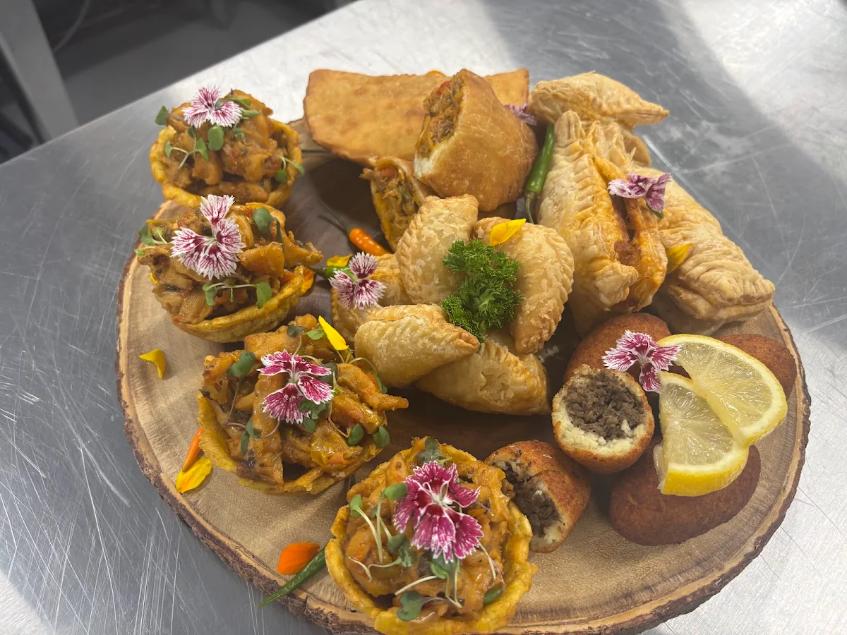 Food & drink, Dounie Cuisine