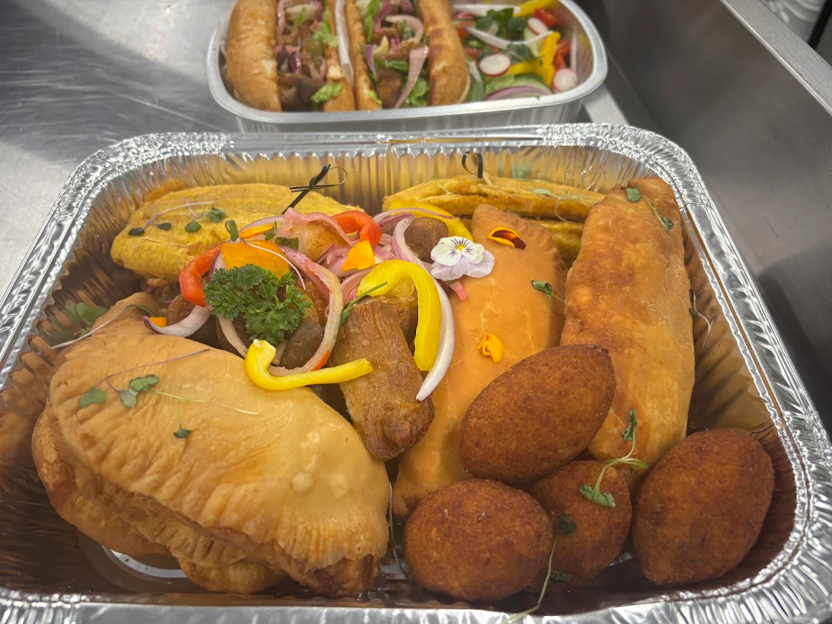 Food & drink, Dounie Cuisine