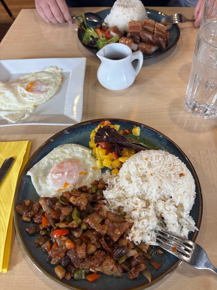 Food & drink, Rise N' Shine - Forest Lawn