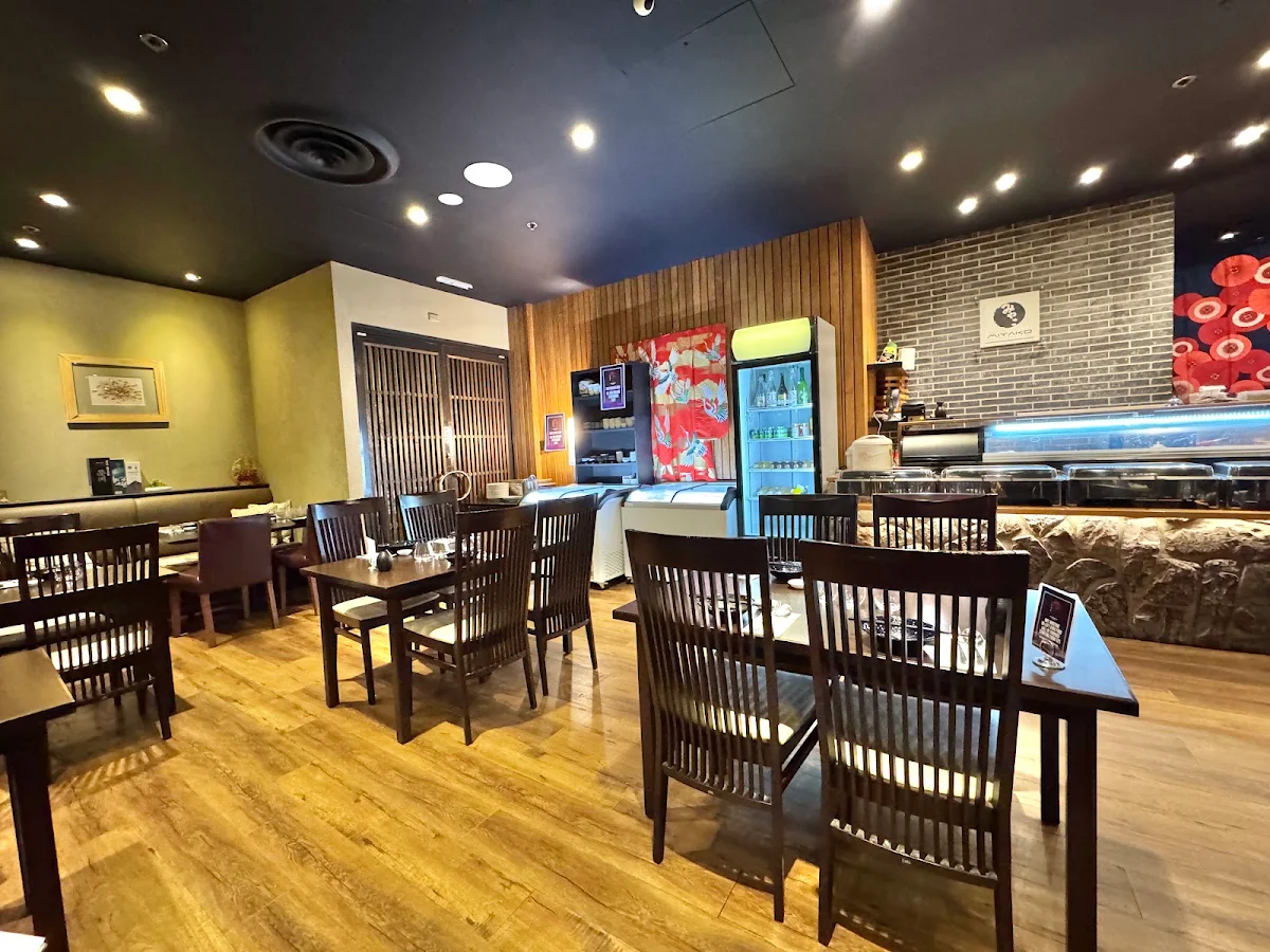 Vibe, ITSUMO Japanese Restaurant & Izakaya Bar