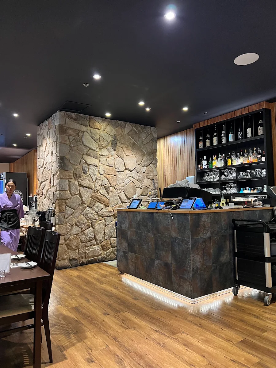 Vibe, ITSUMO Japanese Restaurant & Izakaya Bar