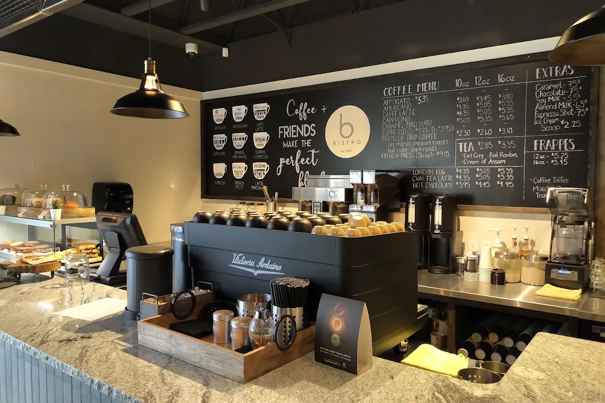 Vibe, Blend Bistro