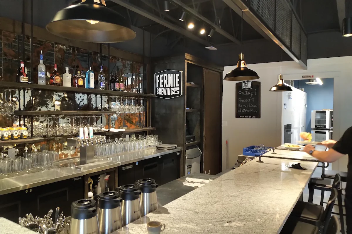 Vibe, Blend Bistro