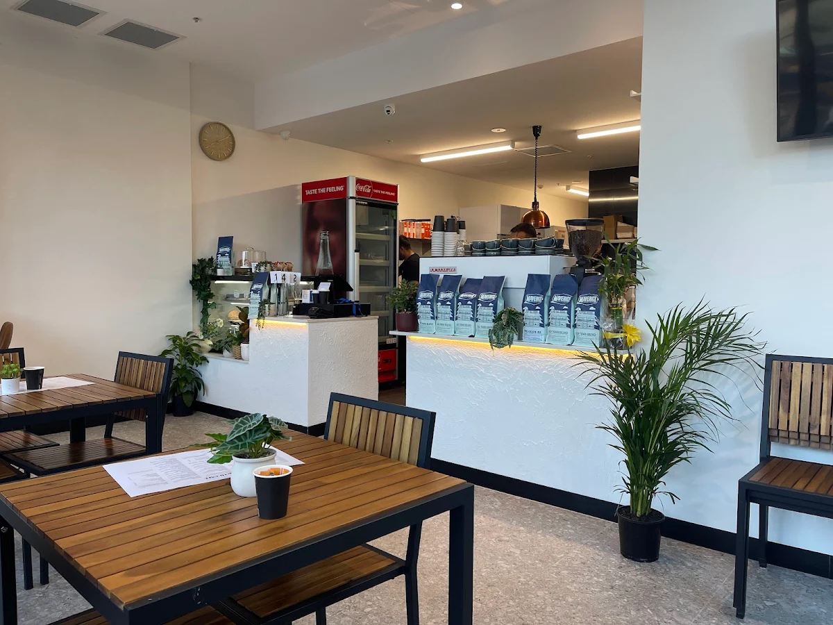 Vibe, 10/10 cafe