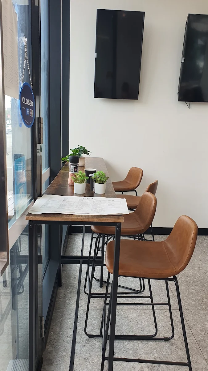 Vibe, 10/10 cafe