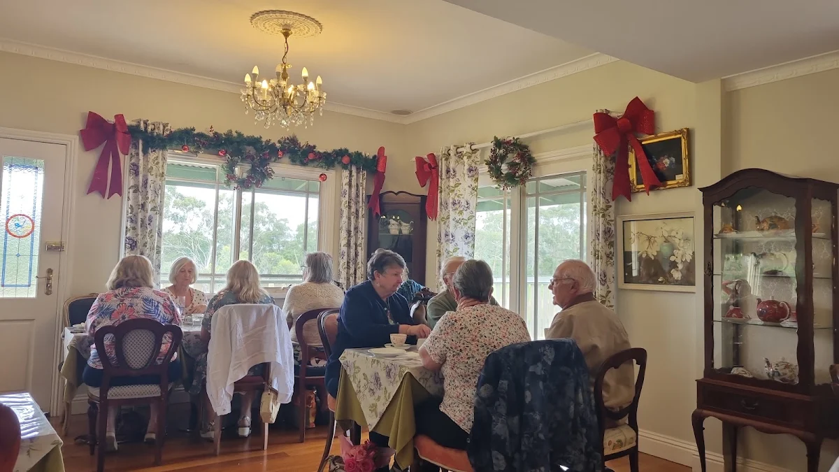 Vibe, Lady Lavender's Tea Room