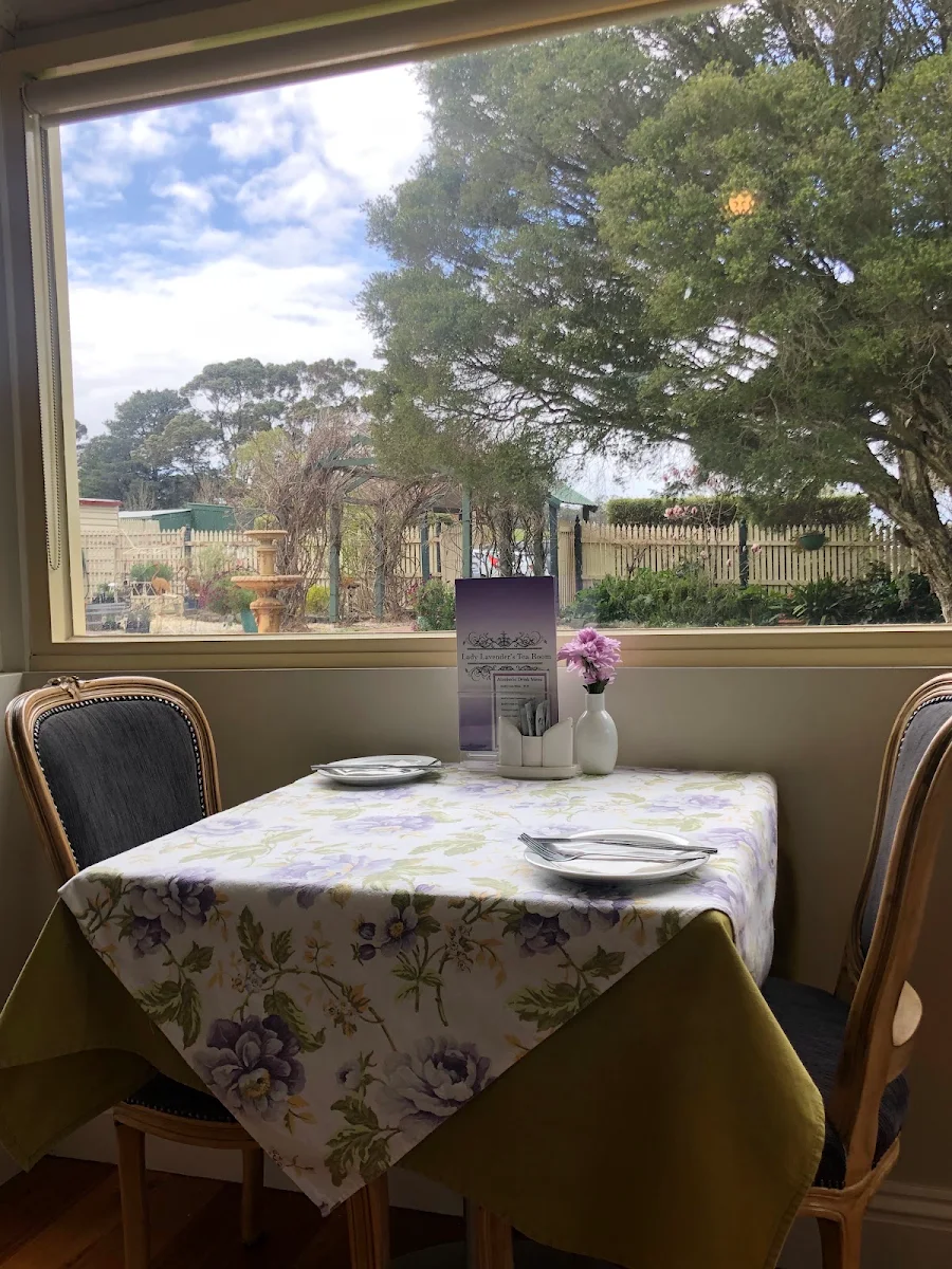 Vibe, Lady Lavender's Tea Room