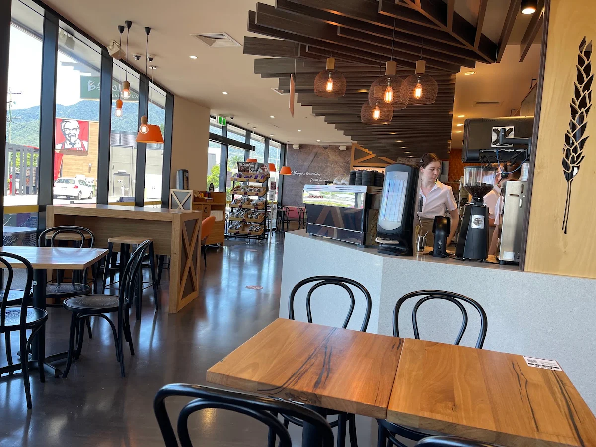 Vibe, Banjo’s Bakery Café – Edmonton (Drive Thru)