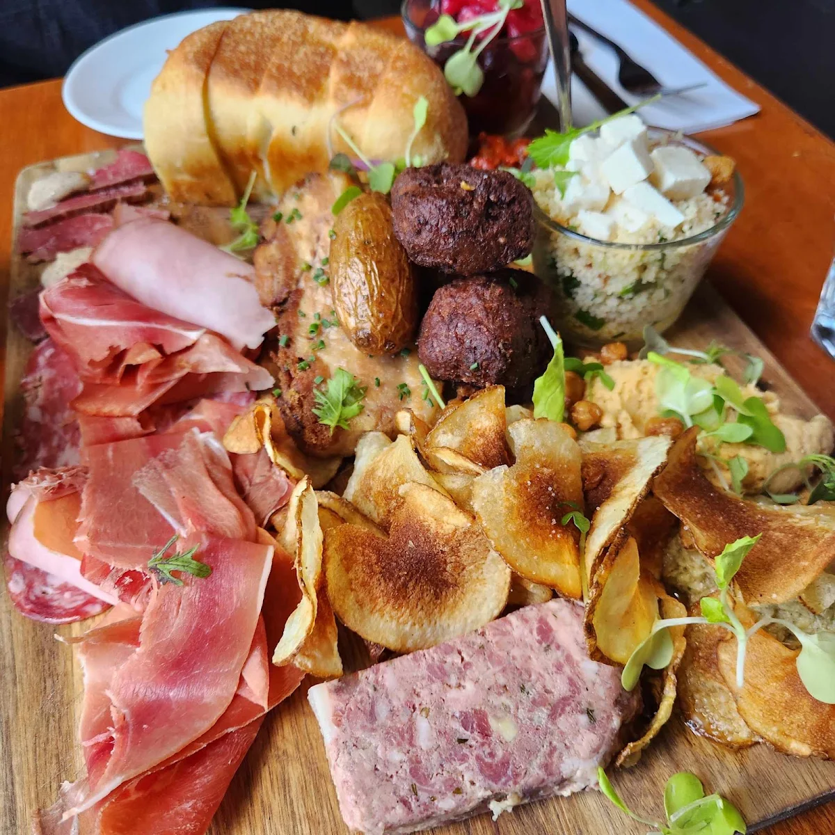 Food & drink, Magia Restaurant & Garde-Manger