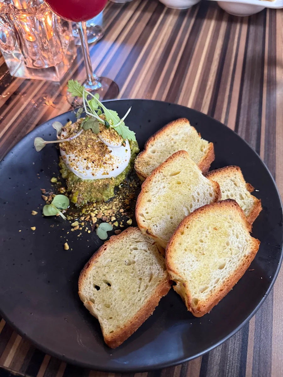 Food & drink, Magia Restaurant & Garde-Manger