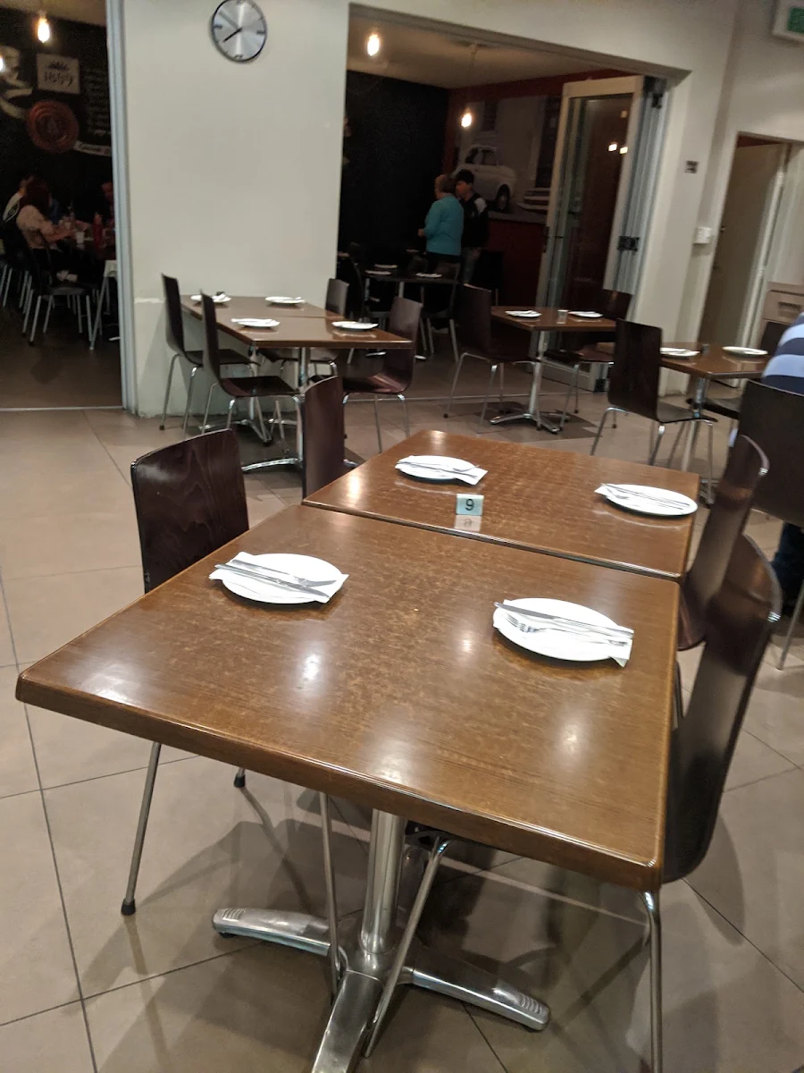 Vibe, The Local Italian Pizzeria Ristorante
